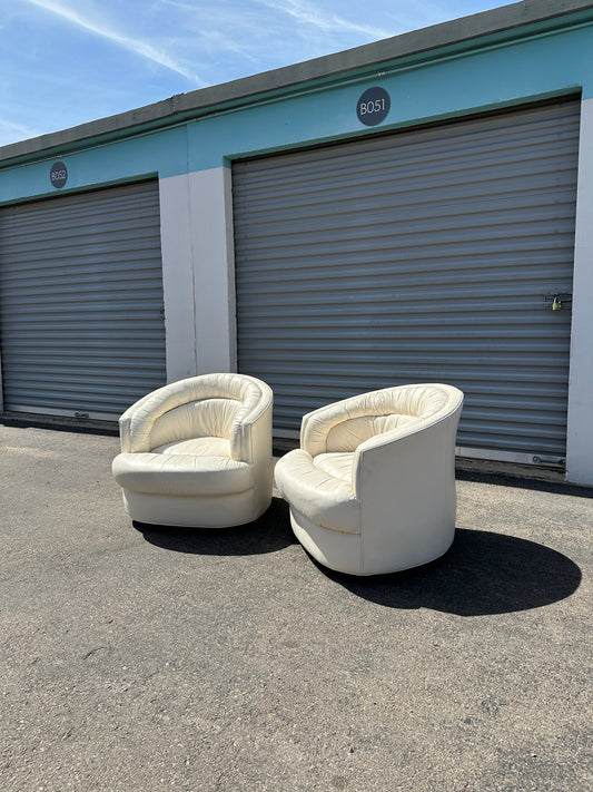 1980s Postmodern Swivel Lounge Chairs in White Leather Attributed to Milo Baughman